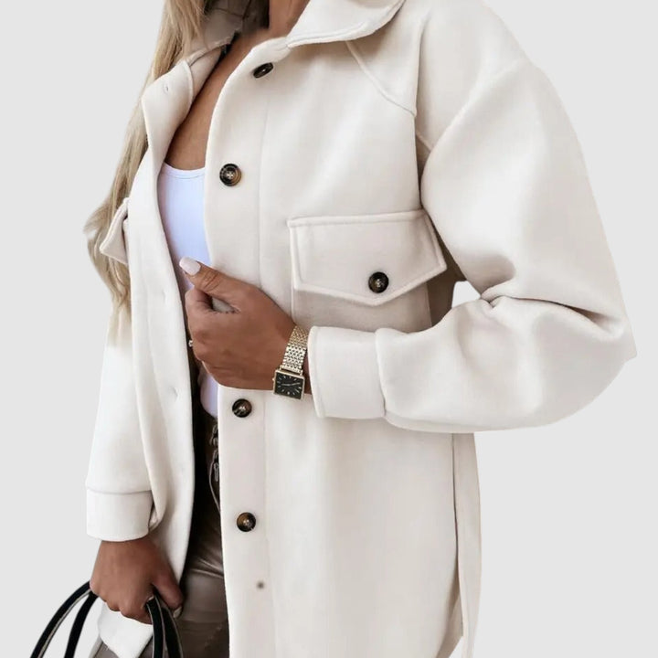 Tihana | Elegantni proljetni kaputi s klasičnom lakoćom