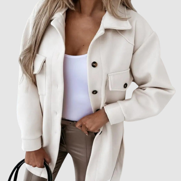 Tihana | Elegantni proljetni kaputi s klasičnom lakoćom