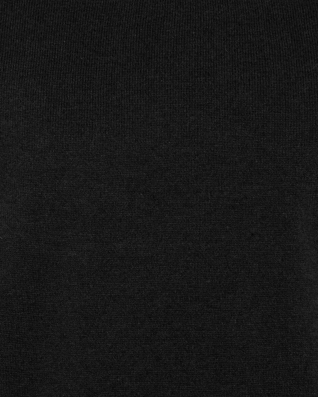 Matej | Roland-pletenina | Crna