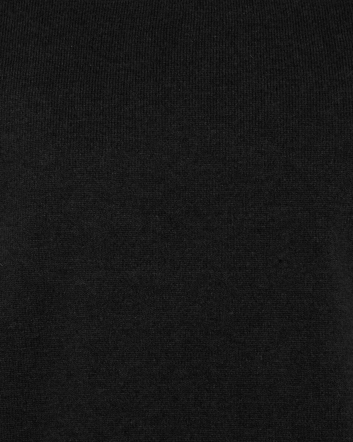 Matej | Roland-pletenina | Crna