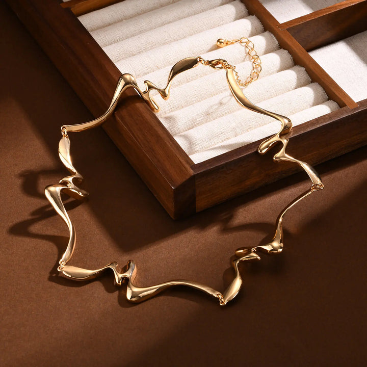 Mara Wave Necklace and Bracelet Set