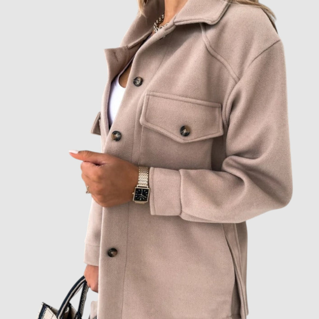 Tihana | Elegantni proljetni kaputi s klasičnom lakoćom