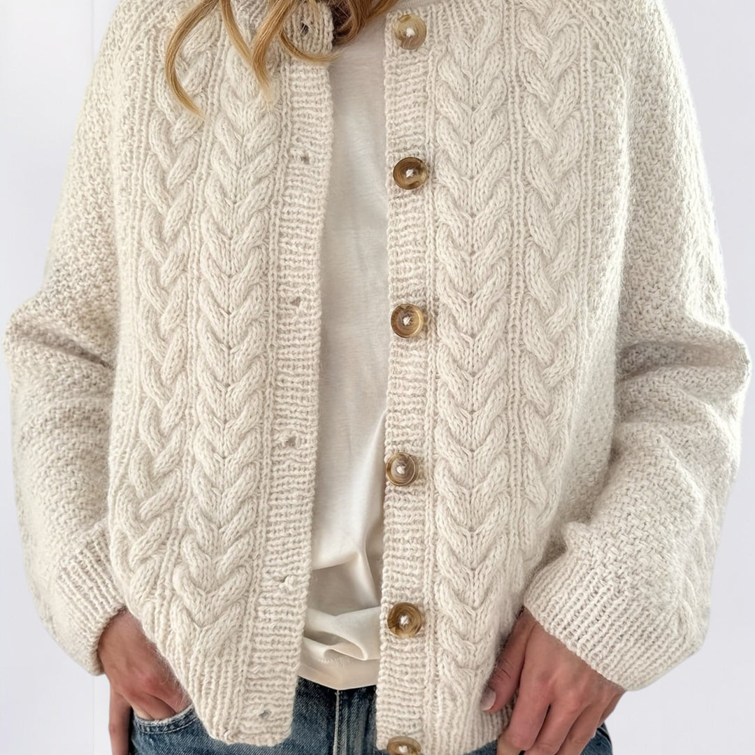 Lorena |  Pleteni kardigan s gumbima